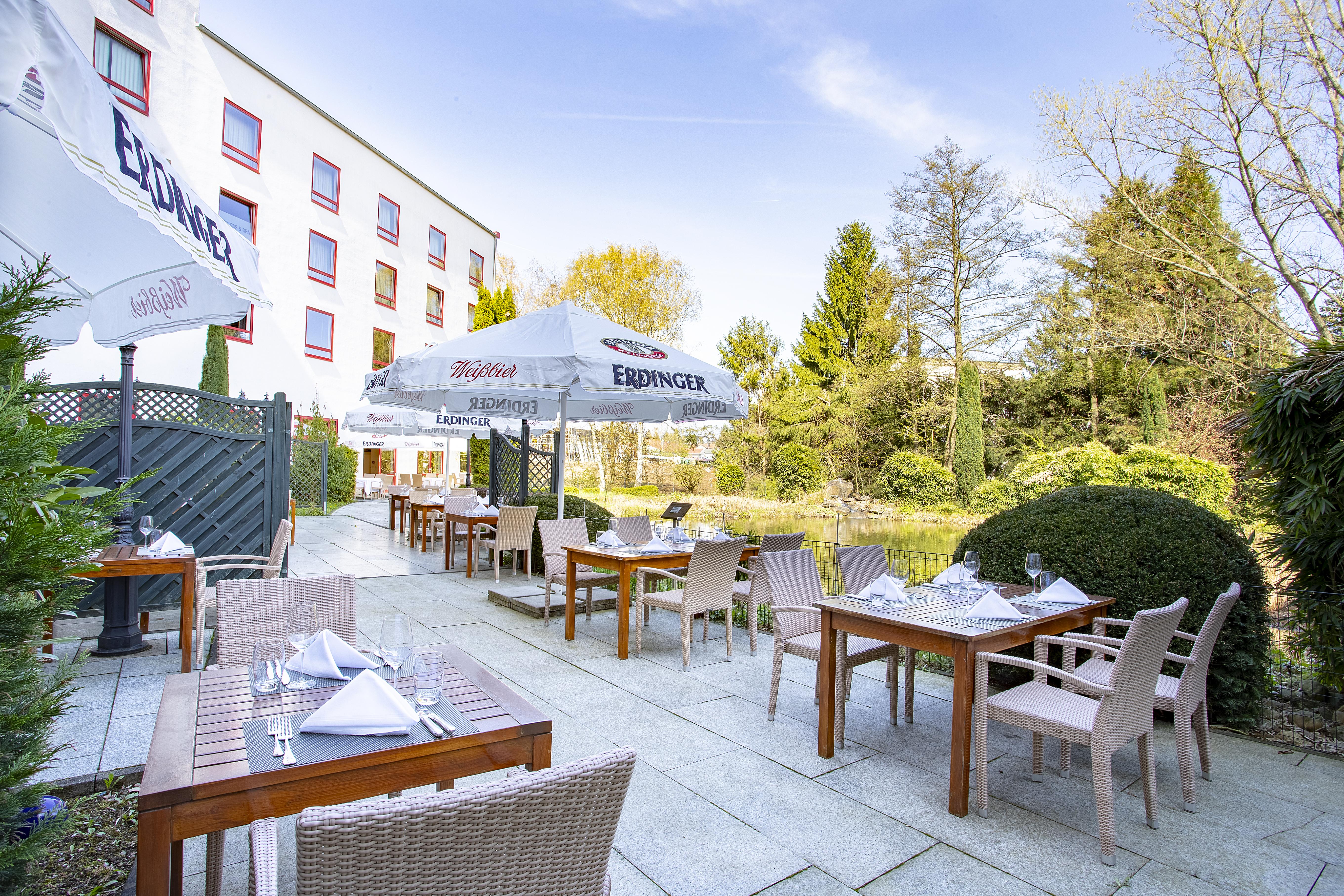 Elaya Hotel Frankfurt Oberursel Exterior photo